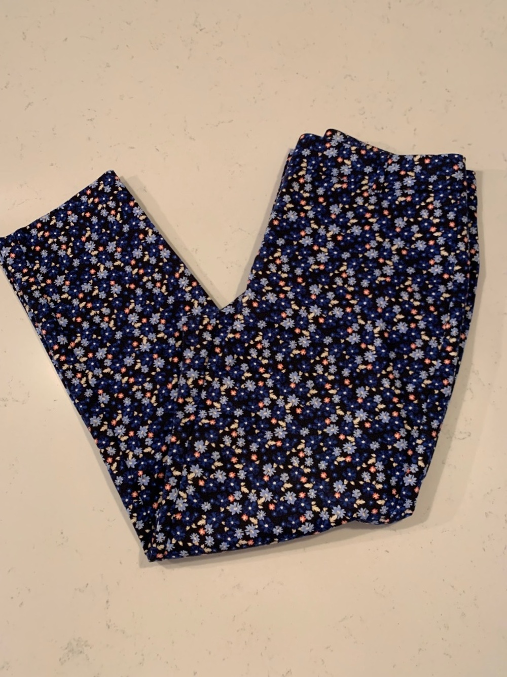 WHBM - Women’s Ankle Pants Size 6